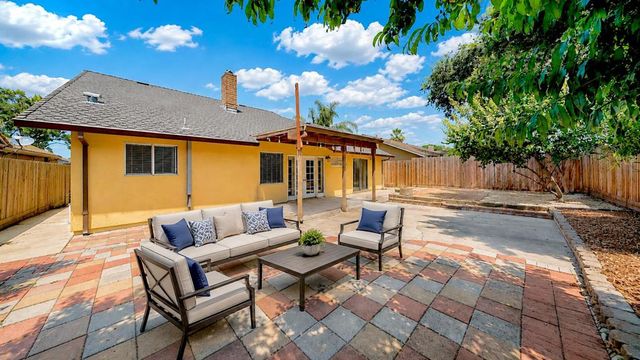 1812 Dorset Lane, Modesto, CA 95355