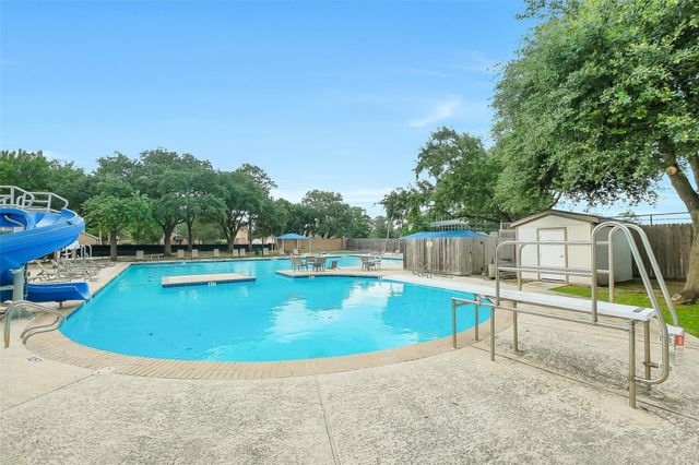 1310 Devon Glen Drive, Houston, TX 77077
