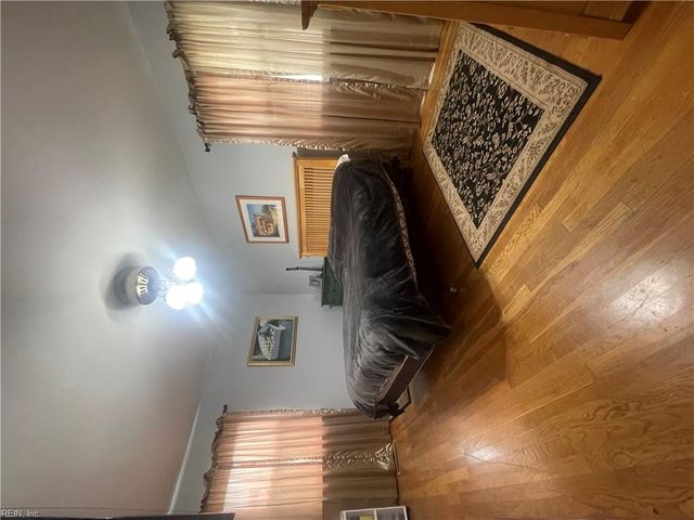 183 Mark Twain DR, Newport News, VA 23602