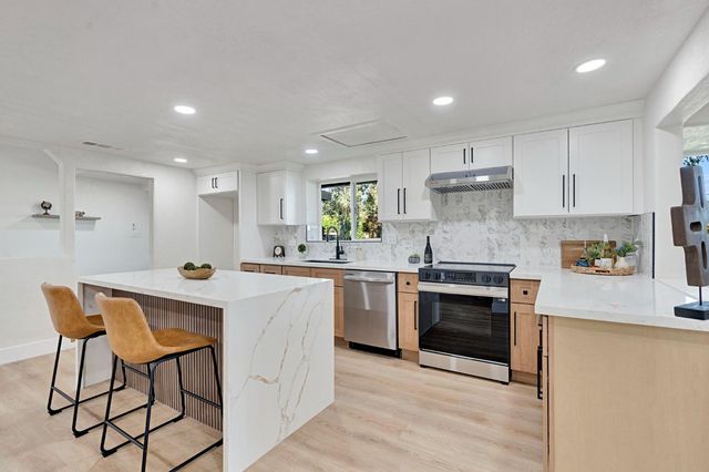 1309 N Temperance Avenue, Fresno, CA 93727