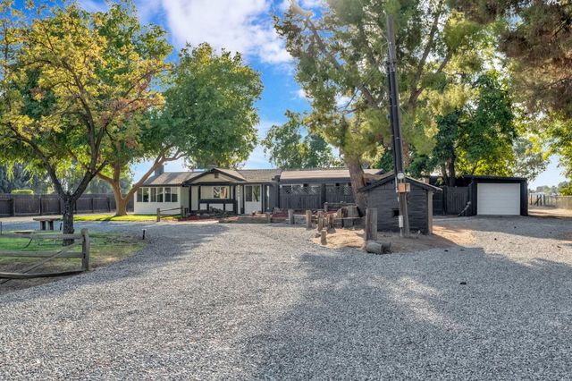 1309 N Temperance Avenue, Fresno, CA 93727