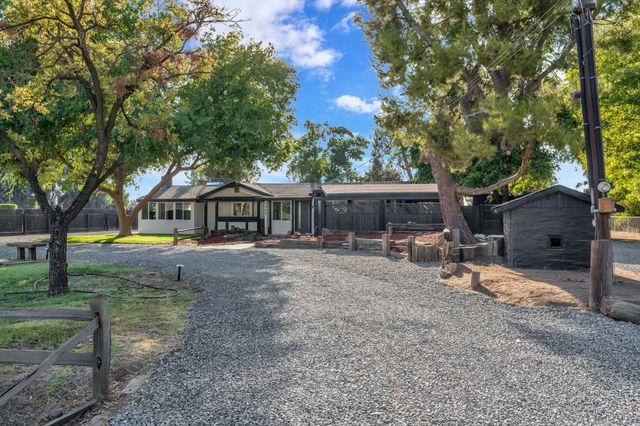 1309 N Temperance Avenue, Fresno, CA 93727