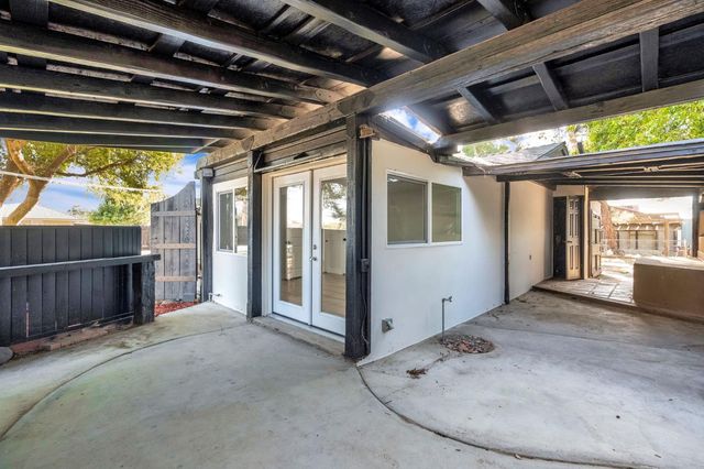 1309 N Temperance Avenue, Fresno, CA 93727