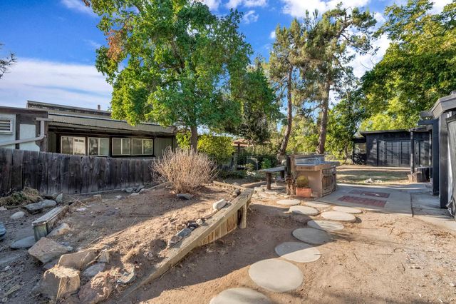 1309 N Temperance Avenue, Fresno, CA 93727