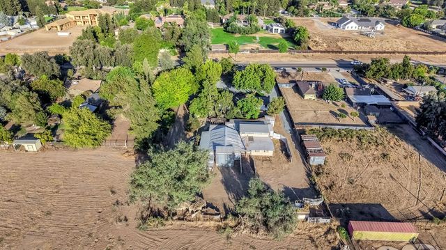 1309 N Temperance Avenue, Fresno, CA 93727