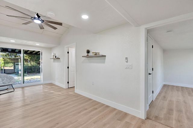 1309 N Temperance Avenue, Fresno, CA 93727