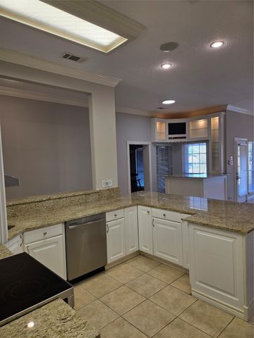 13998 Shoreline Drive, Willis, TX 77318