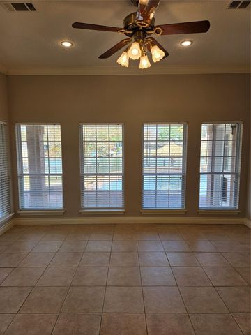 13998 Shoreline Drive, Willis, TX 77318