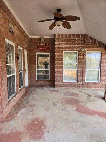 13998 Shoreline Drive, Willis, TX 77318