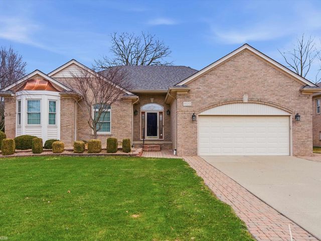 55212 Woods Lane, Shelby Twp, MI 48316