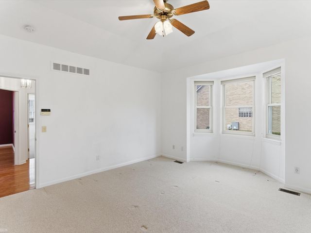 55212 Woods Lane, Shelby Twp, MI 48316