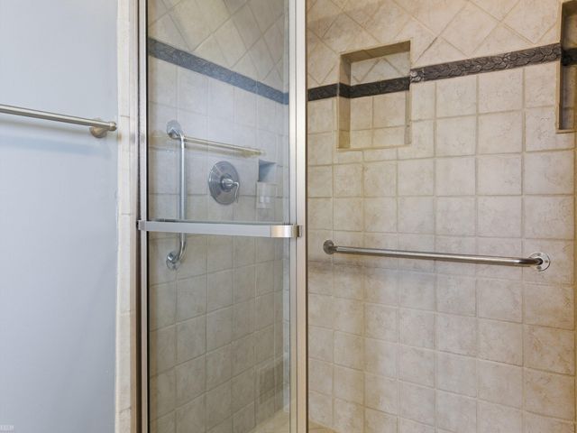 55212 Woods Lane, Shelby Twp, MI 48316