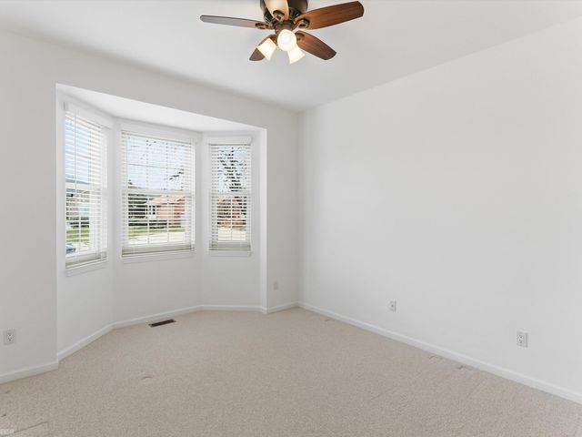 55212 Woods Lane, Shelby Twp, MI 48316