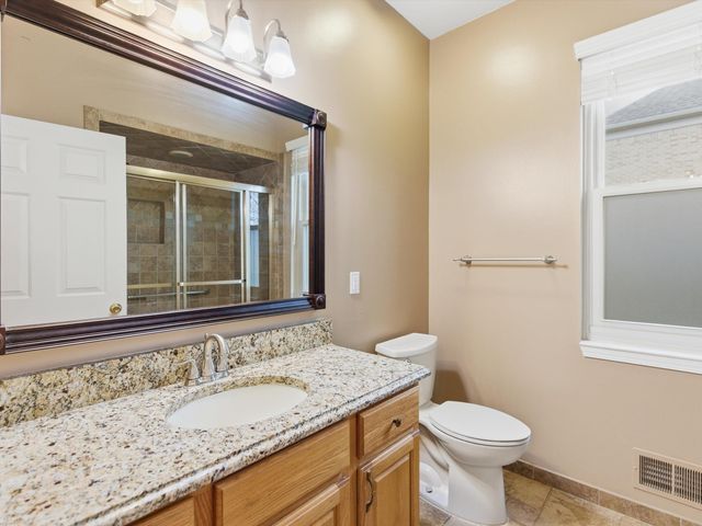 55212 Woods Lane, Shelby Twp, MI 48316