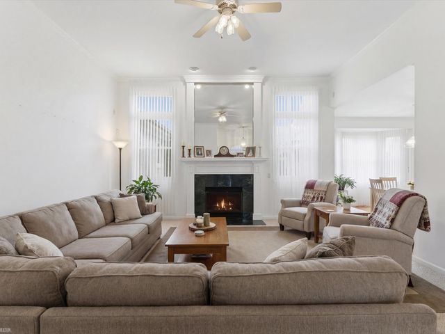 55212 Woods Lane, Shelby Twp, MI 48316