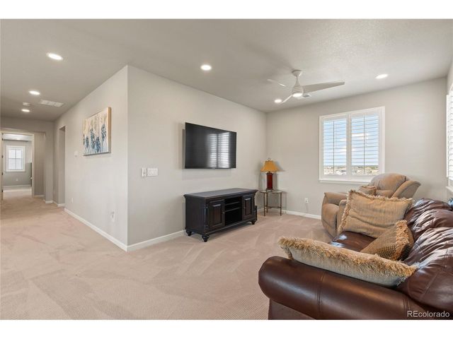 6671 Kenzie Cir, Castle Pines, CO 80108