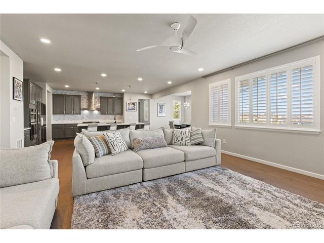 6671 Kenzie Cir, Castle Pines, CO 80108