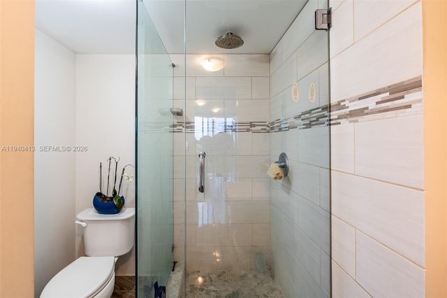 3400 Blue Lake Drive 505, Pompano Beach, FL 33064