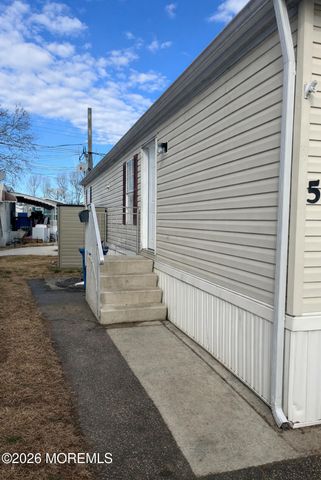 58 Ron Road, Hazlet, NJ 07730