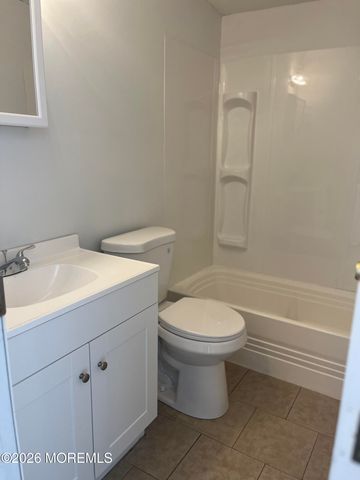 58 Ron Road, Hazlet, NJ 07730