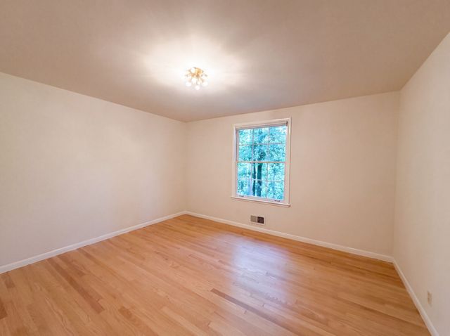 1904 Cromwell Dr, Nashville, TN 37215