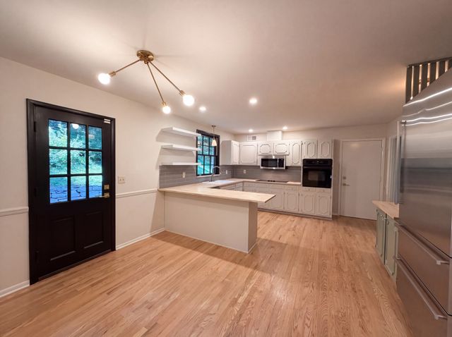 1904 Cromwell Dr, Nashville, TN 37215