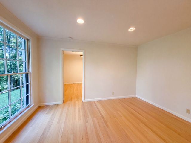 1904 Cromwell Dr, Nashville, TN 37215