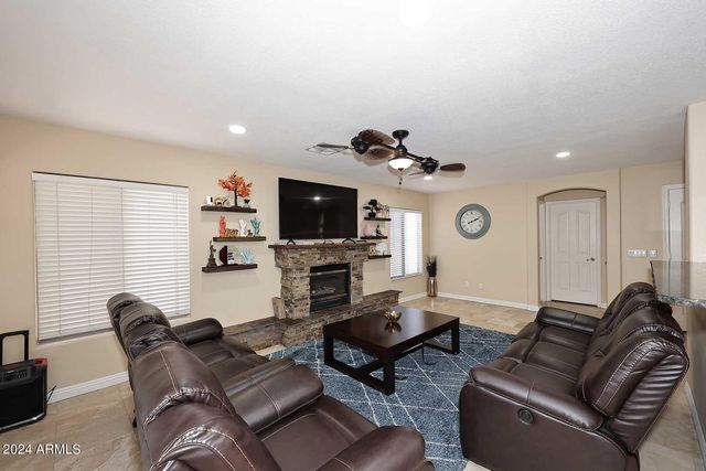 25224 N 66th Drive, Phoenix, AZ 85083