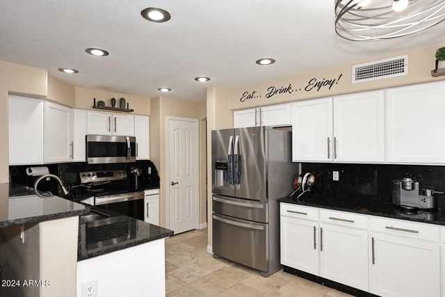 25224 N 66th Drive, Phoenix, AZ 85083