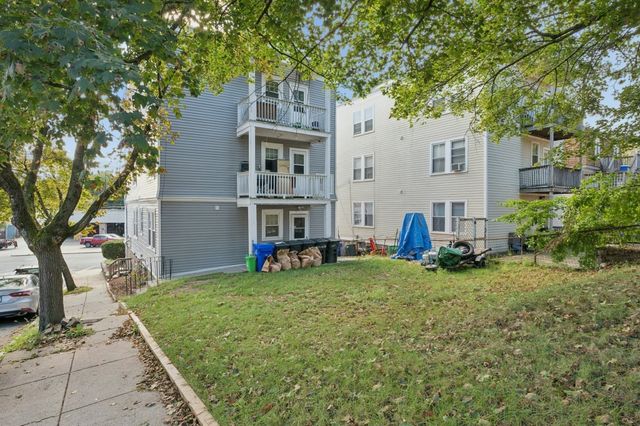 1565 River St 1, Boston, MA 02136