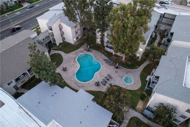 21800 Schoenborn Street 215, Canoga Park, CA 91304