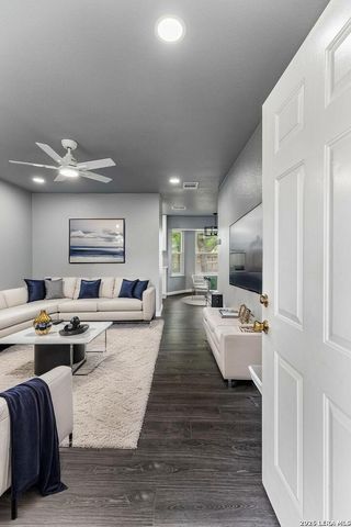 1508 CHESTNUT DR, Schertz, TX 78154