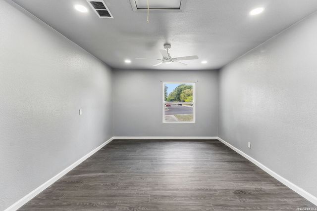 1508 CHESTNUT DR, Schertz, TX 78154