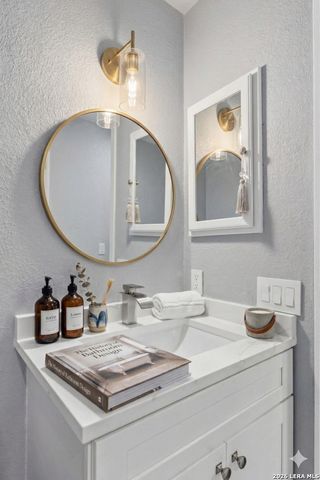 1508 CHESTNUT DR, Schertz, TX 78154