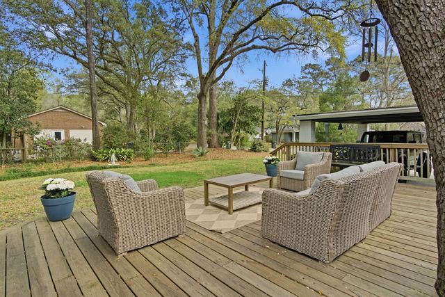 1721 Dartmoor Circle, Charleston, SC 29407