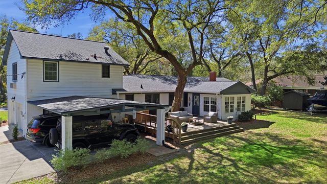 1721 Dartmoor Circle, Charleston, SC 29407