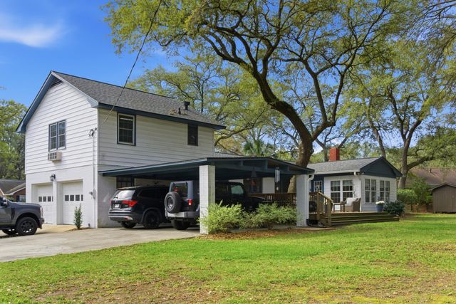 1721 Dartmoor Circle, Charleston, SC 29407