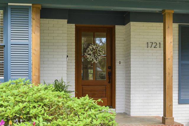 1721 Dartmoor Circle, Charleston, SC 29407