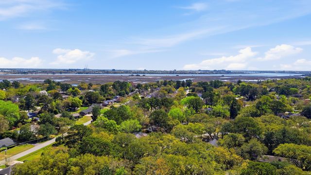 1721 Dartmoor Circle, Charleston, SC 29407