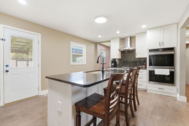 104 Meadowbrook Dr, Mcminnville, TN 37110