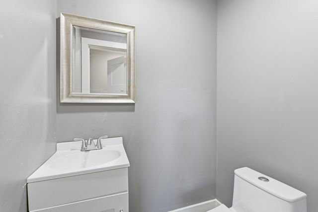 104 Meadowbrook Dr, Mcminnville, TN 37110