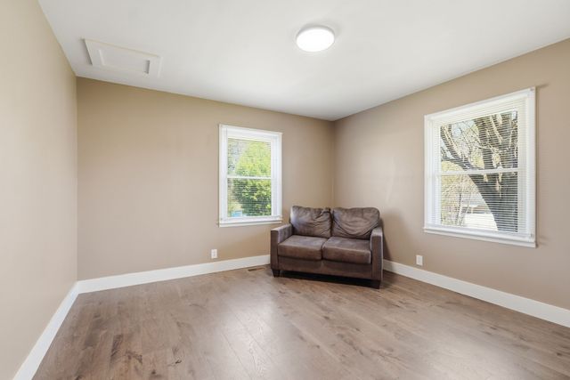 104 Meadowbrook Dr, Mcminnville, TN 37110