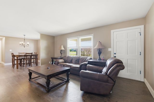 104 Meadowbrook Dr, Mcminnville, TN 37110