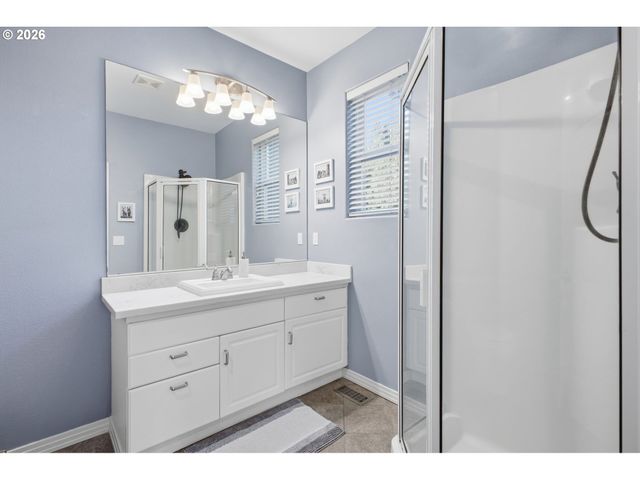 21305 MILES Dr, West Linn, OR 97068