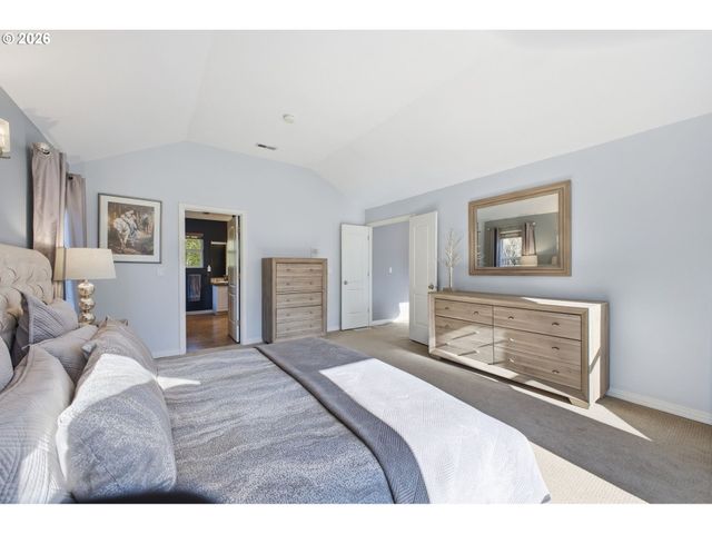 21305 MILES Dr, West Linn, OR 97068