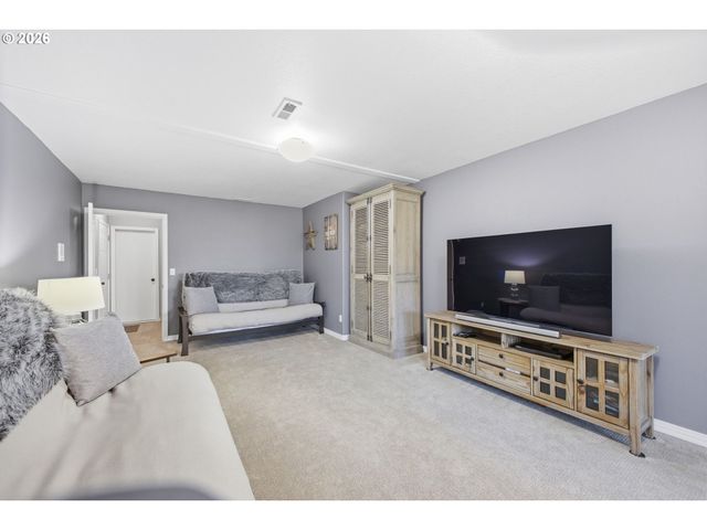 21305 MILES Dr, West Linn, OR 97068