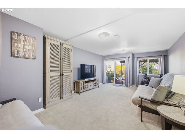 21305 MILES Dr, West Linn, OR 97068