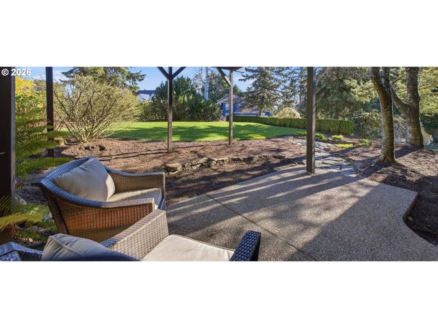 21305 MILES Dr, West Linn, OR 97068