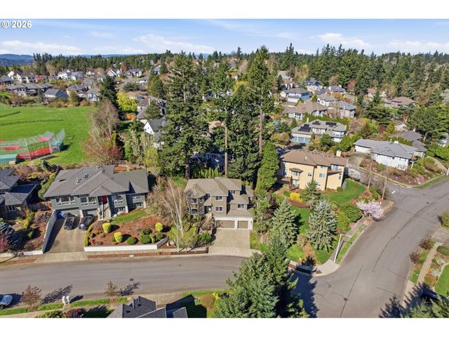 21305 MILES Dr, West Linn, OR 97068