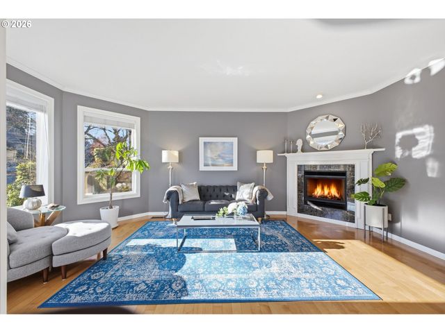 21305 MILES Dr, West Linn, OR 97068